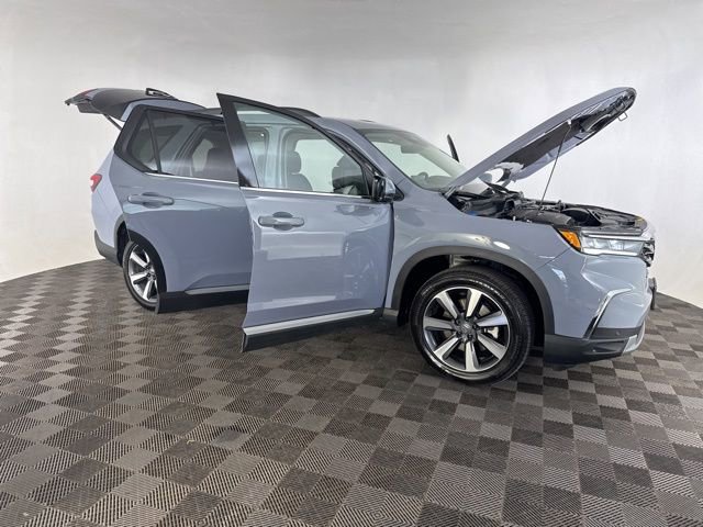 Certified 2025 Honda Pilot Elite image 16