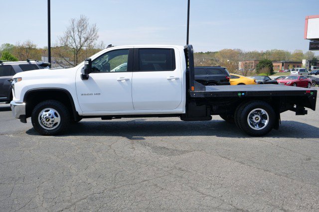 Used 2022 Chevrolet Silverado 3500 LT w/ Convenience Package AWD/4WD image 11