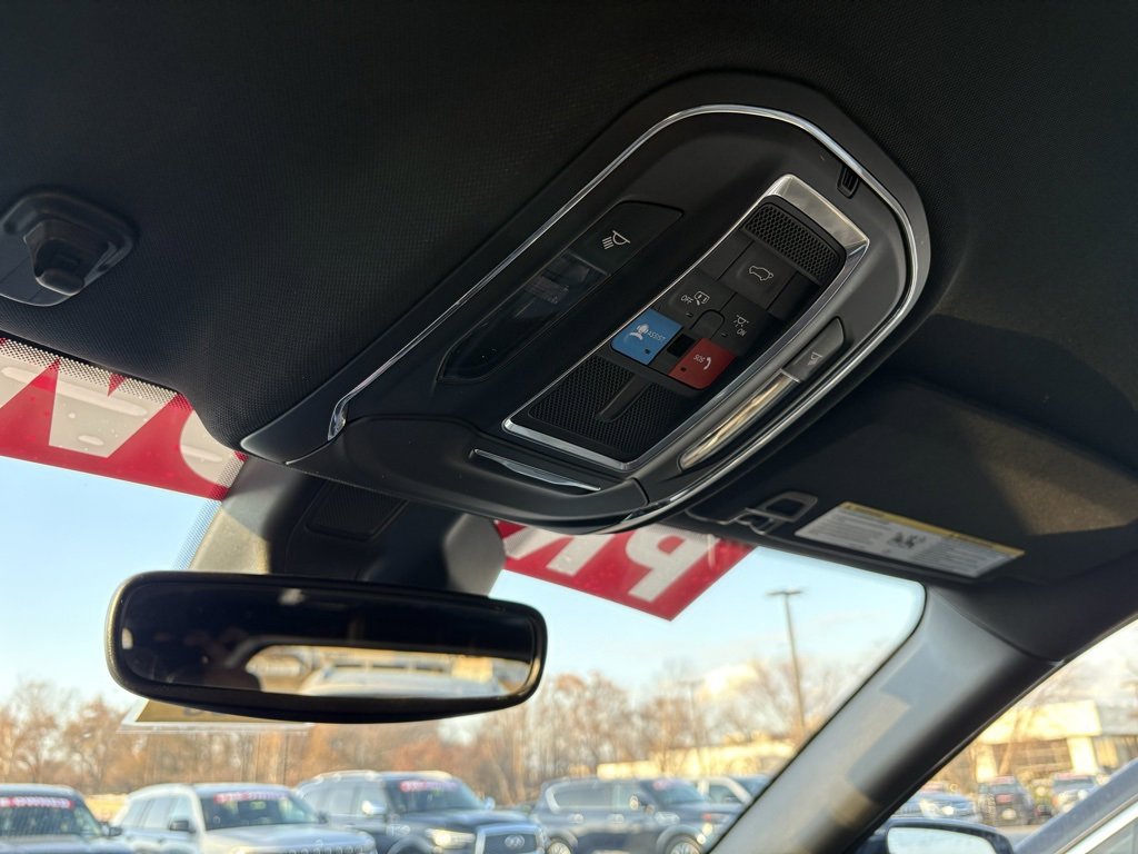 Used 2024 Jeep Grand Cherokee Limited w/ Trailer Tow Package image 21