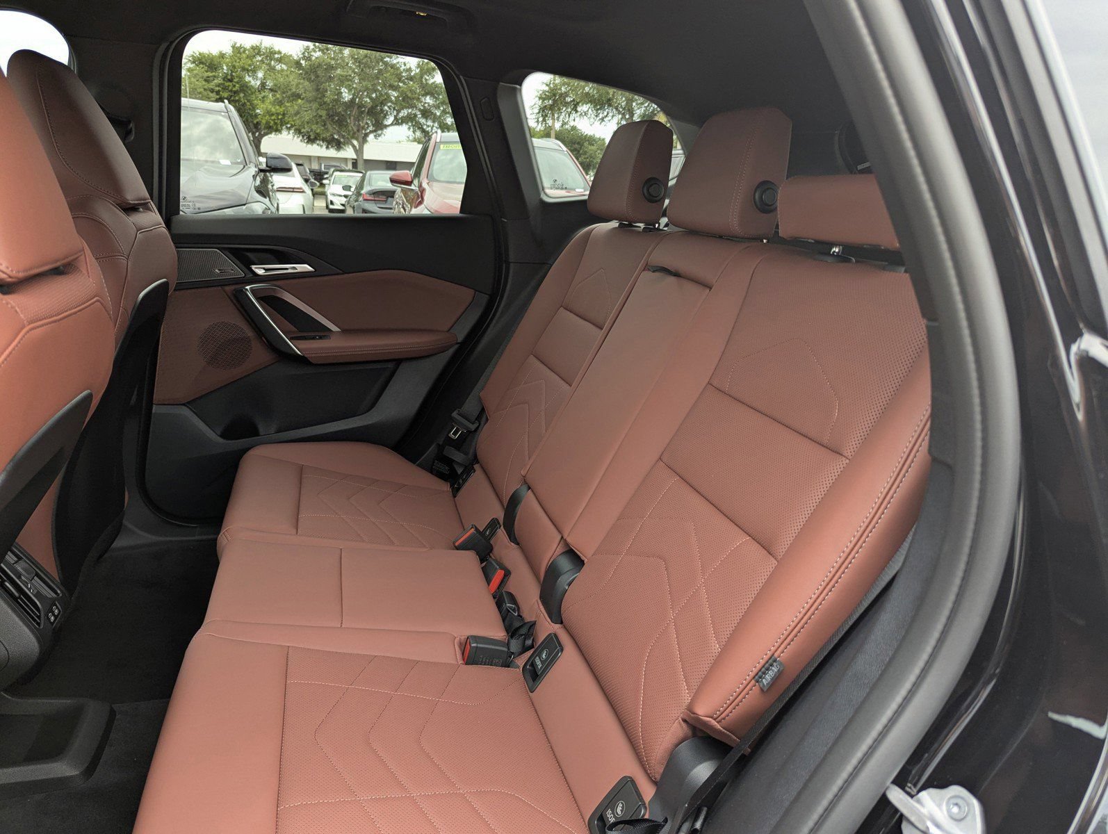 New 2026 BMW X1 xDrive28i w/ Technology Package AWD/4WD image 17