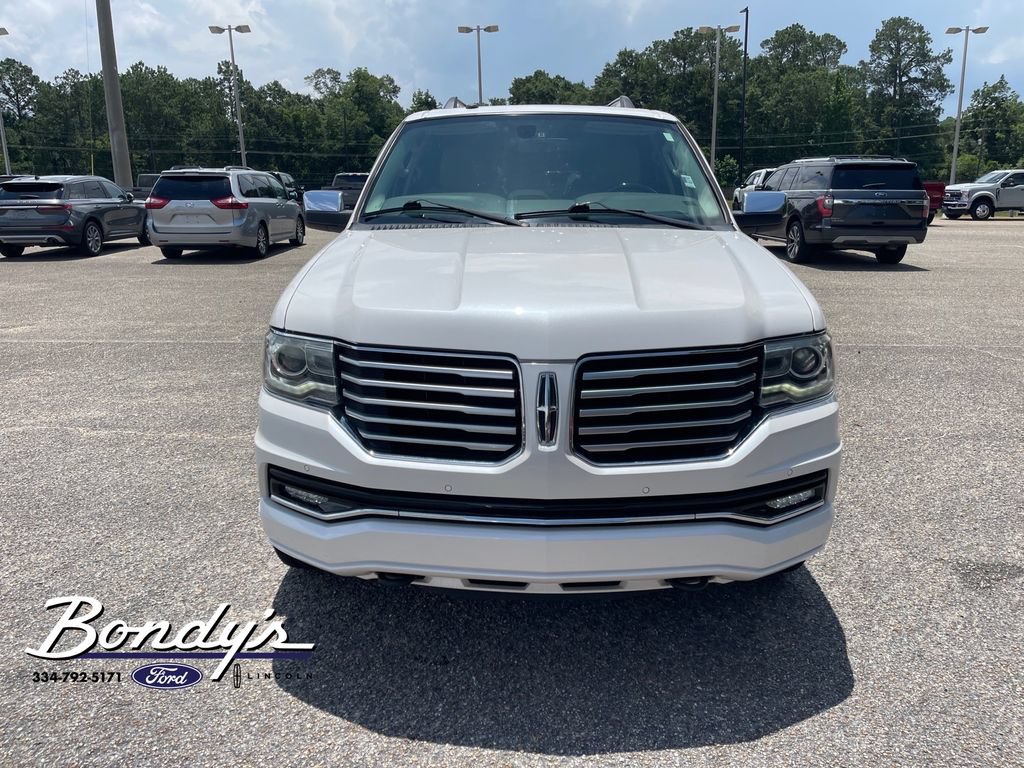 Used 2017 Lincoln Navigator Select RWD image 2