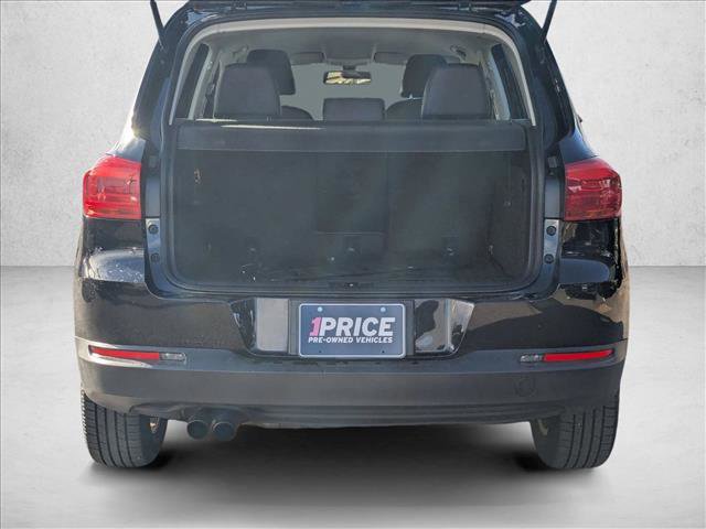 Used 2016 Volkswagen Tiguan S image 6