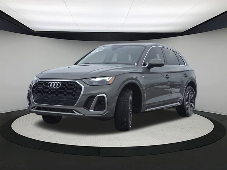 Certified 2024 Audi Q5 2.0T Premium Plus image 3