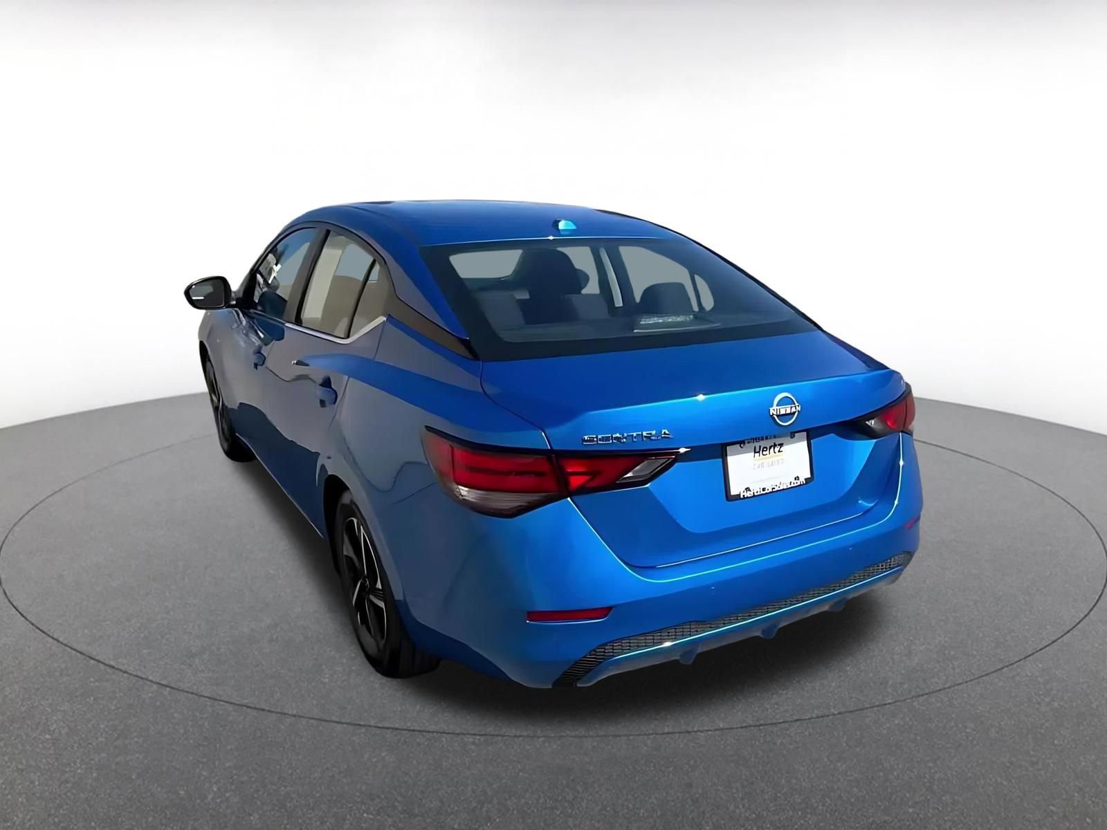 Used 2025 Nissan Sentra SV FWD image 11