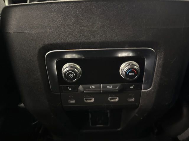 Used 2021 GMC Yukon XL AT4 image 16