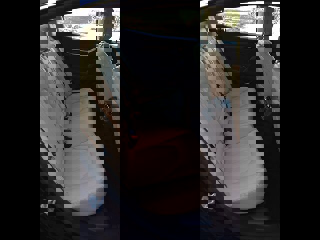 Used 2015 Maserati Ghibli image 26