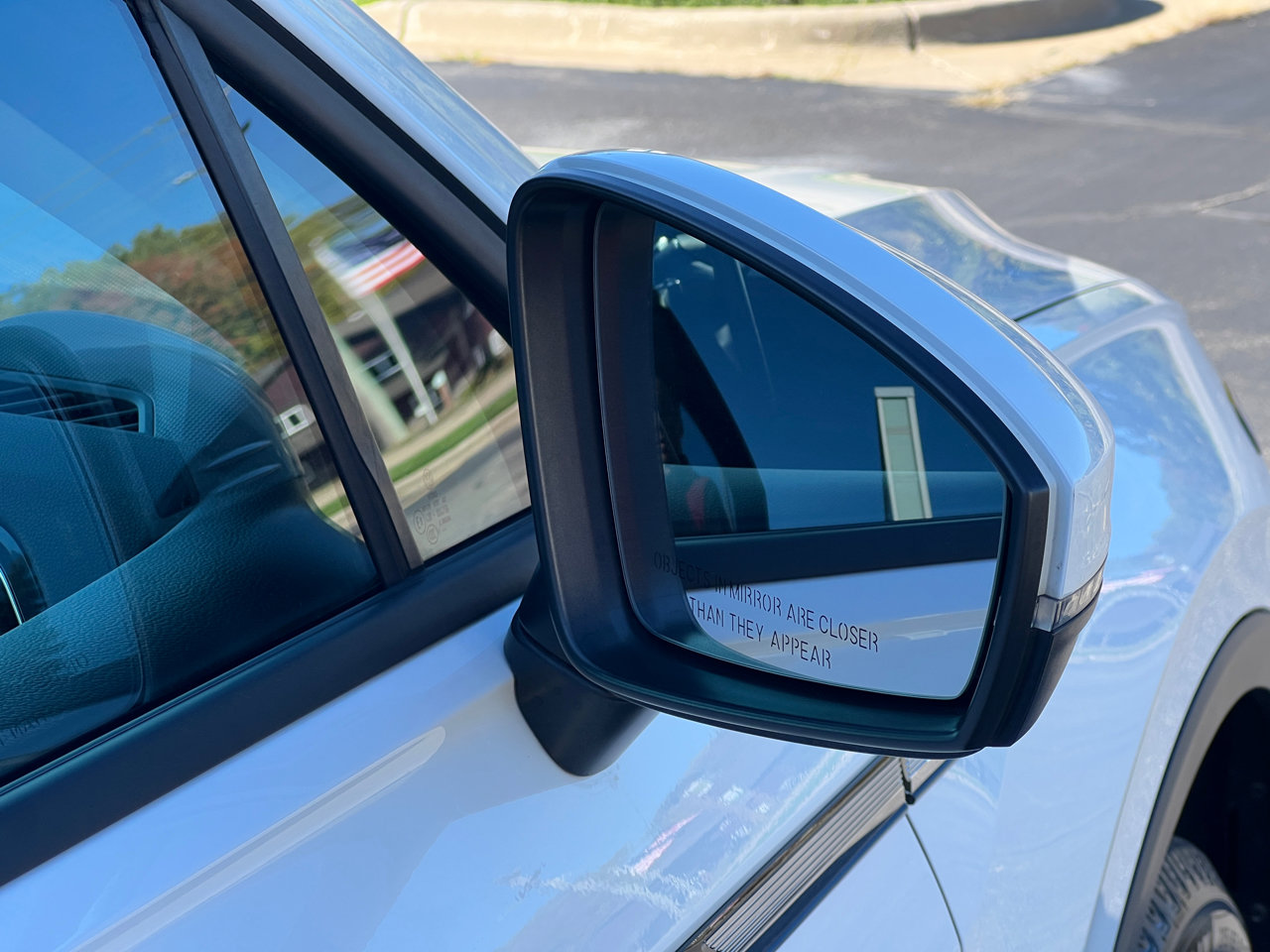 Used 2022 Volkswagen Tiguan S image 39