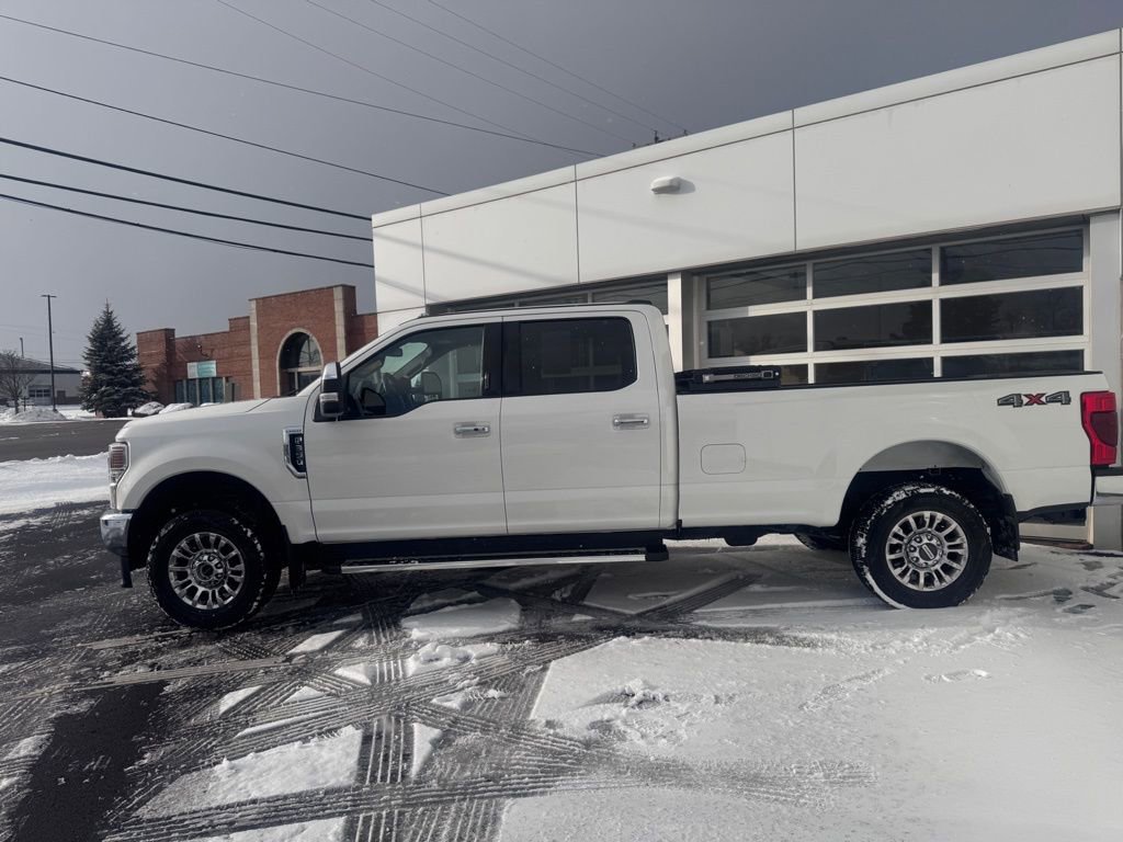 Used 2022 Ford F350 Lariat w/ Lariat Ultimate Package image 3