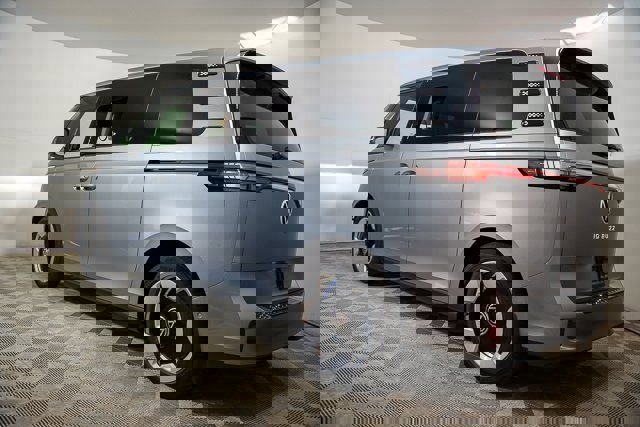 New 2025 Volkswagen ID. Buzz Pro S image 34