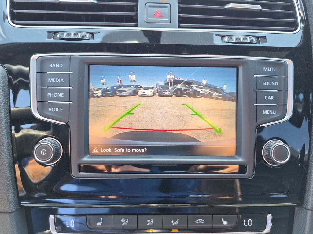 Used 2016 Volkswagen Golf 4-Door AWD/4WD image 26