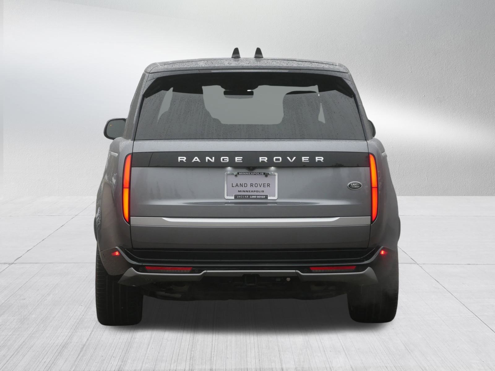 Used 2023 Land Rover Range Rover Autobiography image 6