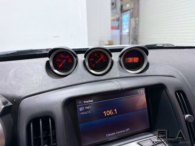 Used 2009 Nissan 370Z Touring image 16