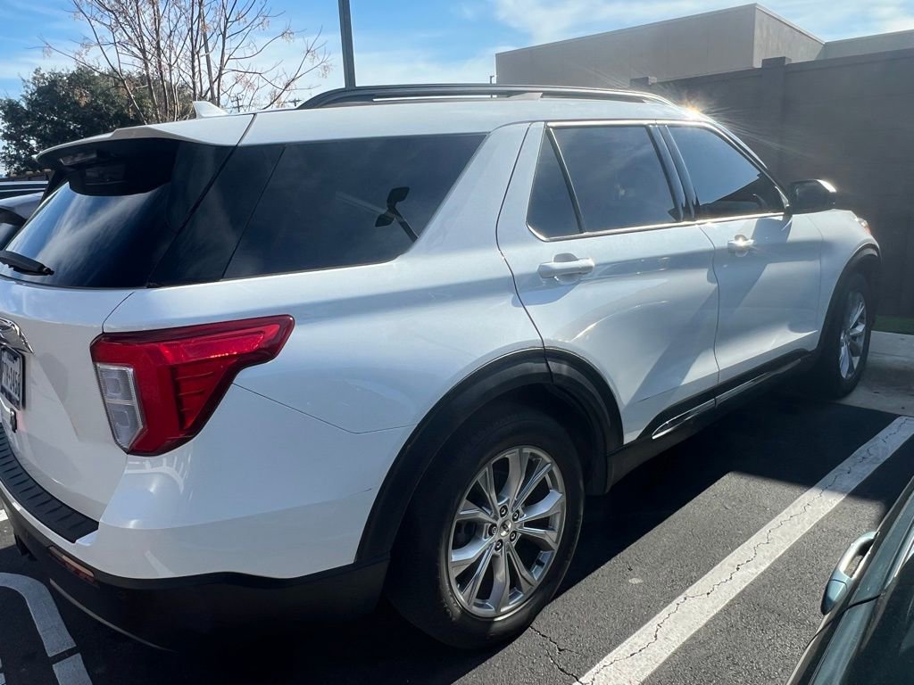 Used 2021 Ford Explorer XLT w/ Equipment Group 202A image 14