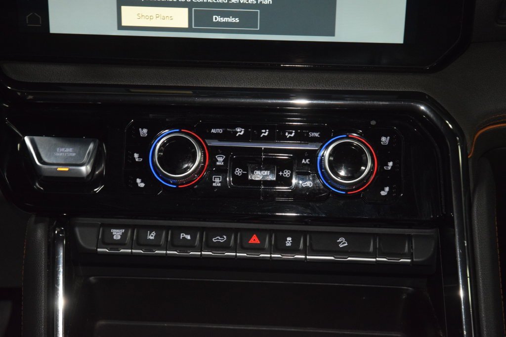Used 2024 GMC Sierra 2500 AT4 w/ AT4 Premium Plus Package AWD/4WD image 37
