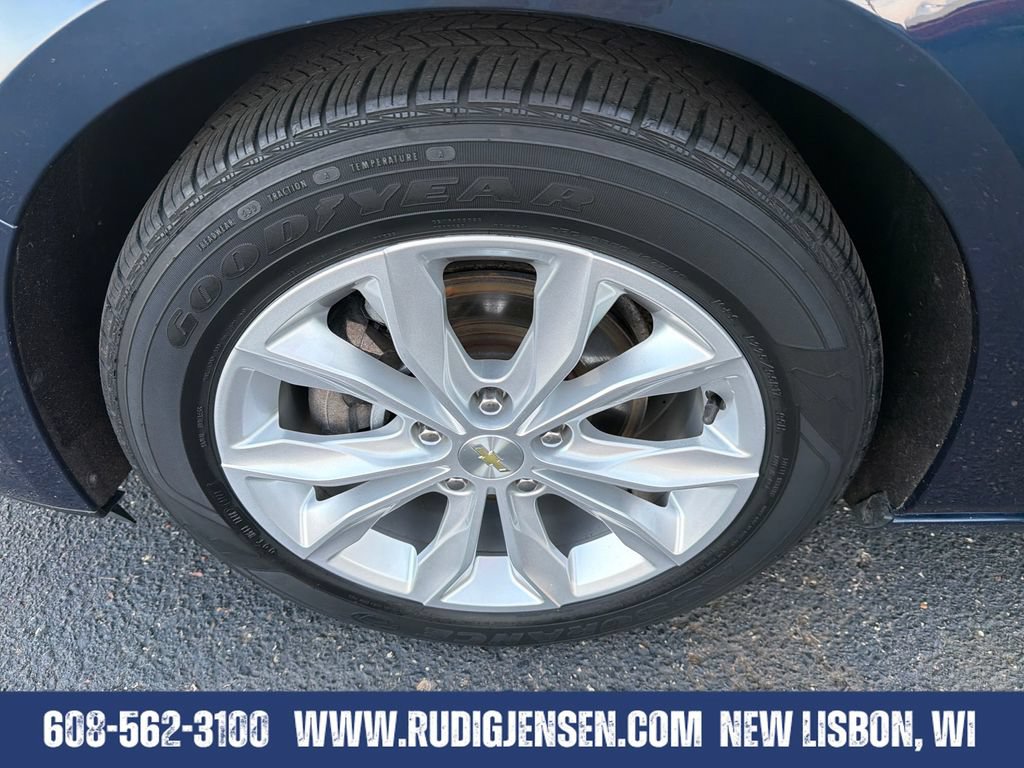 Used 2021 Chevrolet Malibu LT FWD image 25