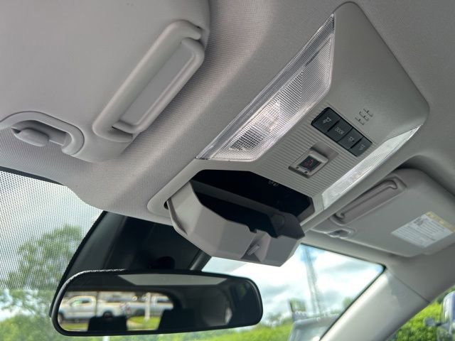 Used 2023 Toyota RAV4 XLE AWD/4WD image 30