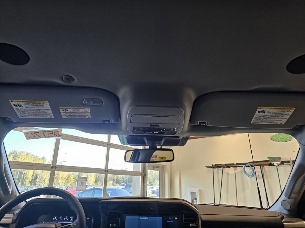 New 2025 Ford F150 Lariat w/ Equipment Group 502A High image 28