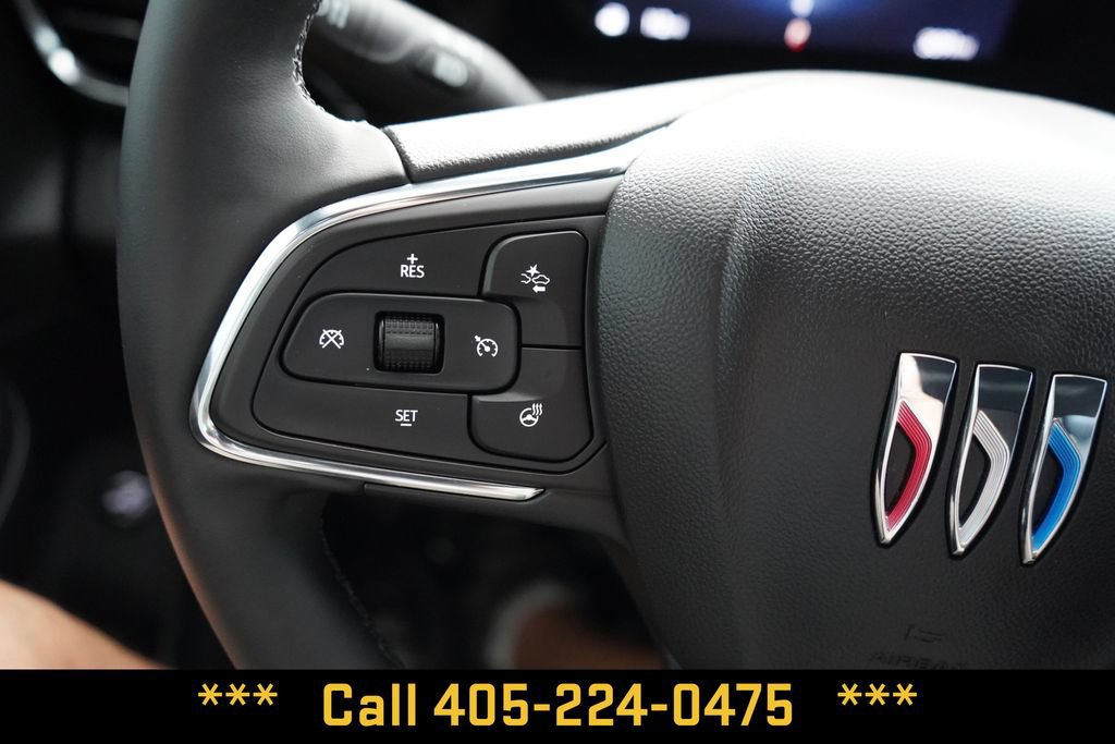 Used 2025 Buick Envista Avenir FWD image 32