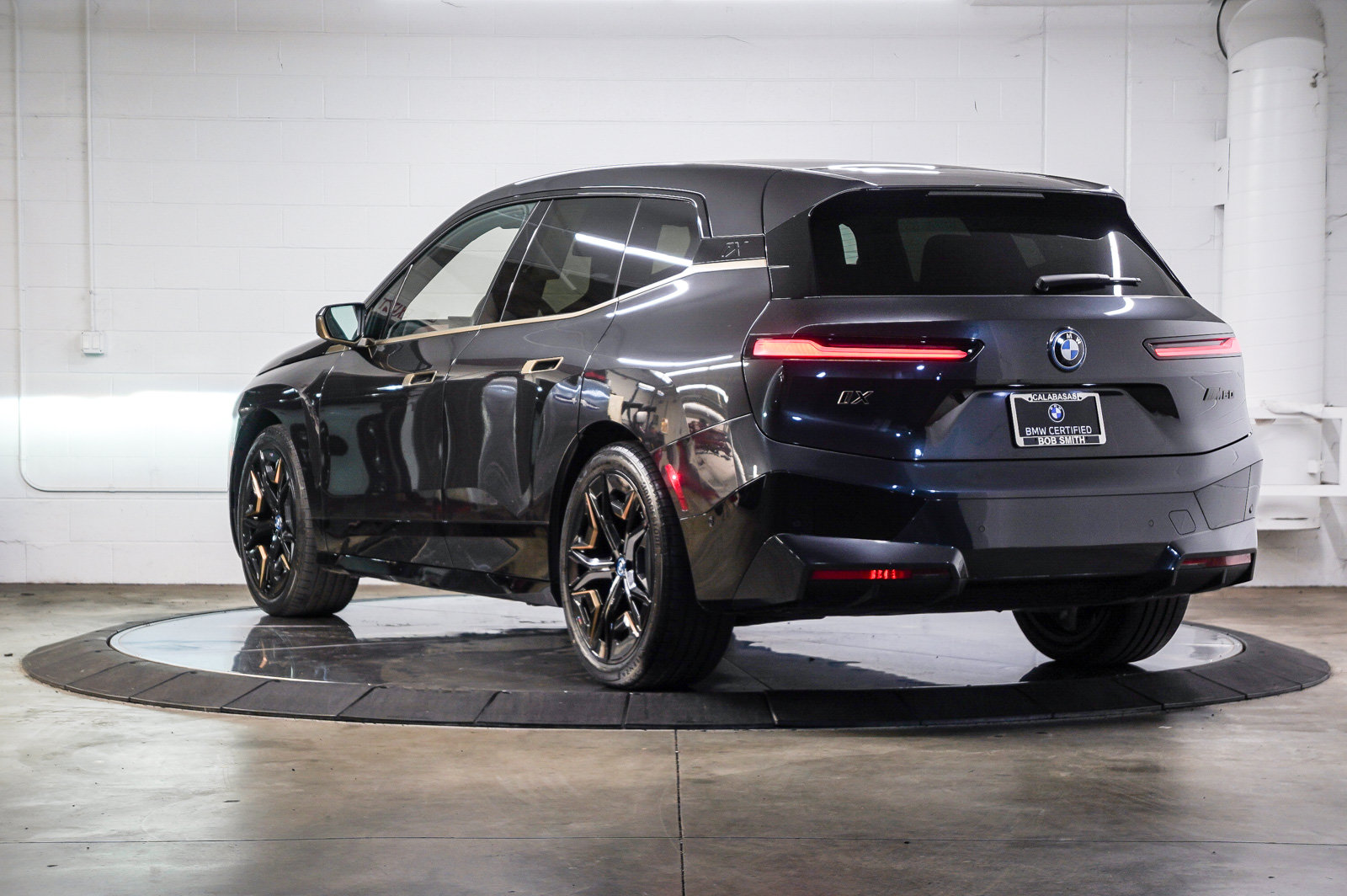 Used 2024 BMW iX M60 AWD/4WD image 4