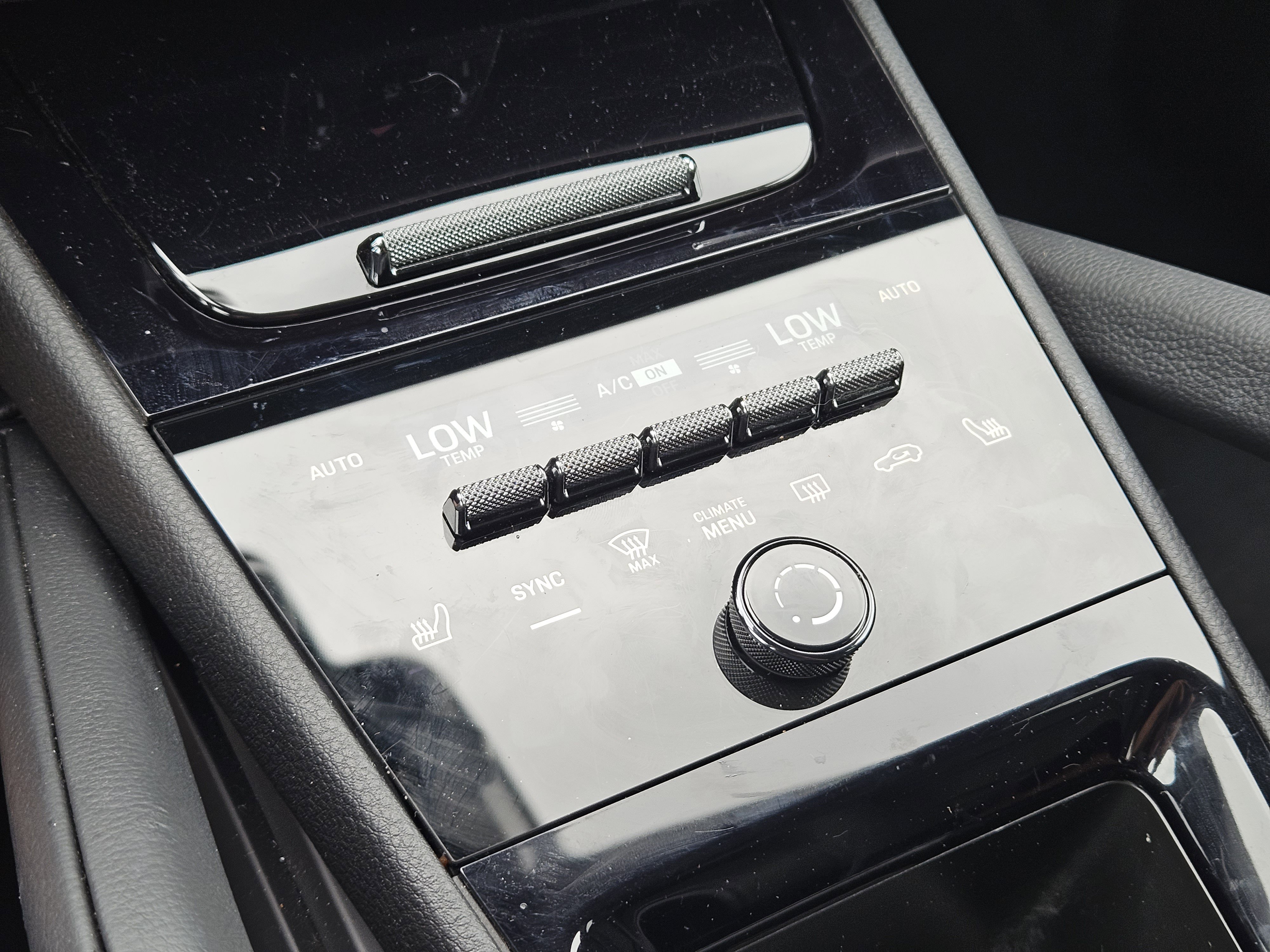 Certified 2026 Porsche Cayenne Coupe image 19