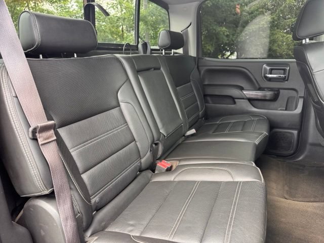 Used 2015 GMC Sierra 2500 Denali w/ Duramax Plus Package AWD/4WD image 27