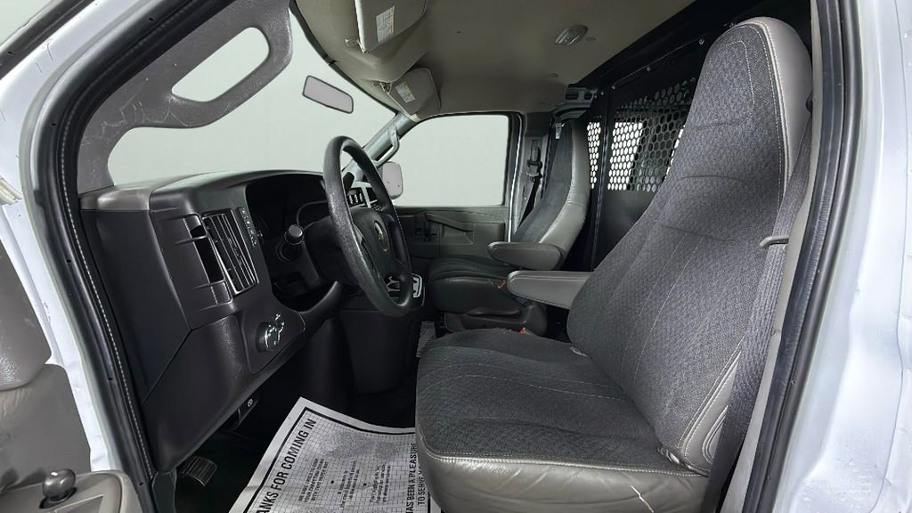 Used 2024 Chevrolet Express 2500 w/ Driver Convenience Package image 18