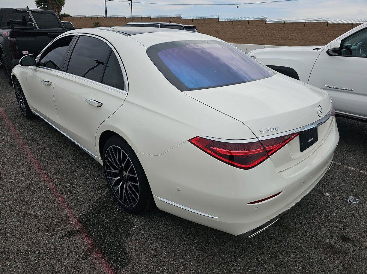 Used 2021 Mercedes-Benz S 580 4MATIC Sedan image 4