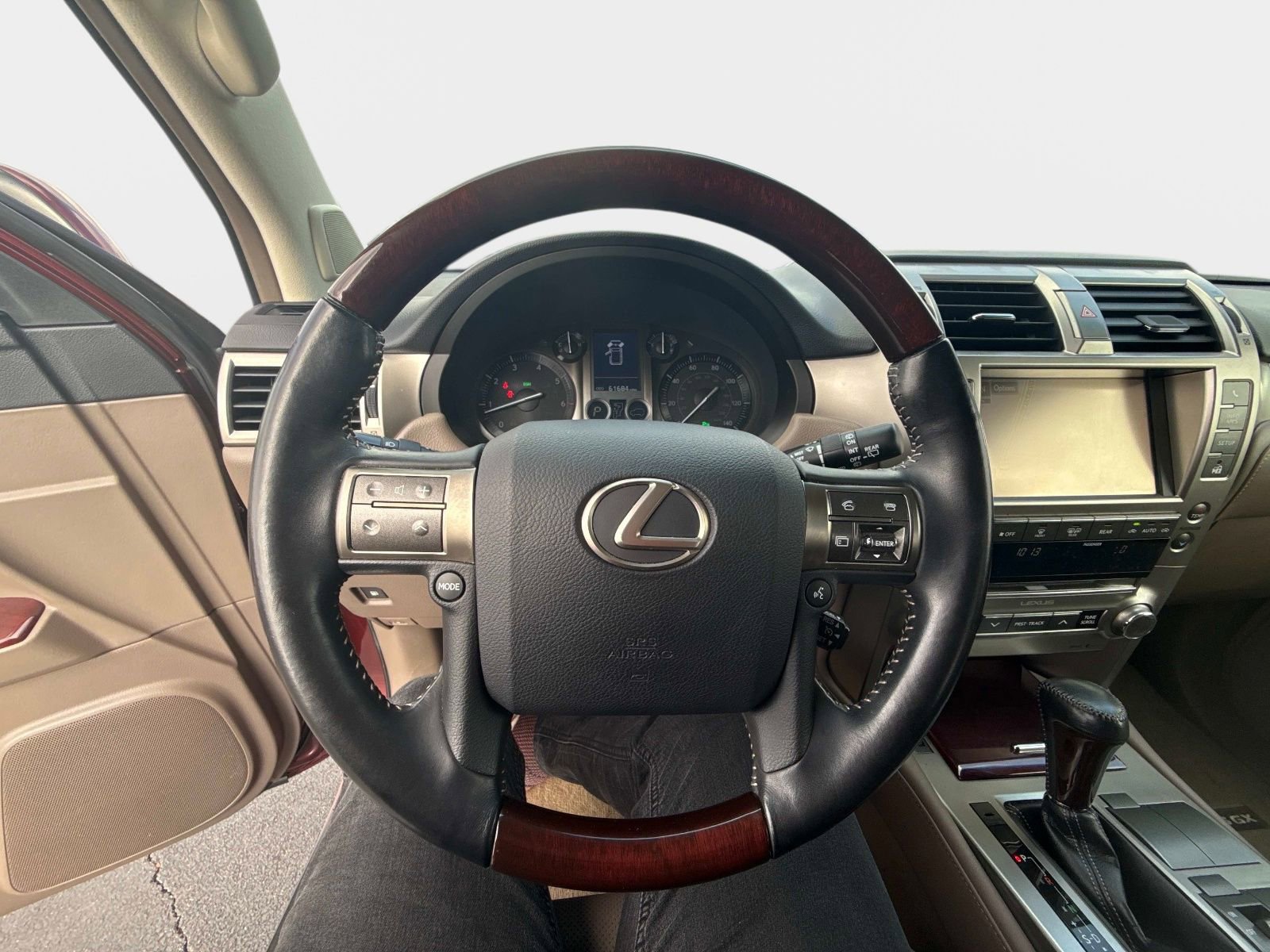 Used 2019 Lexus GX 460 image 33