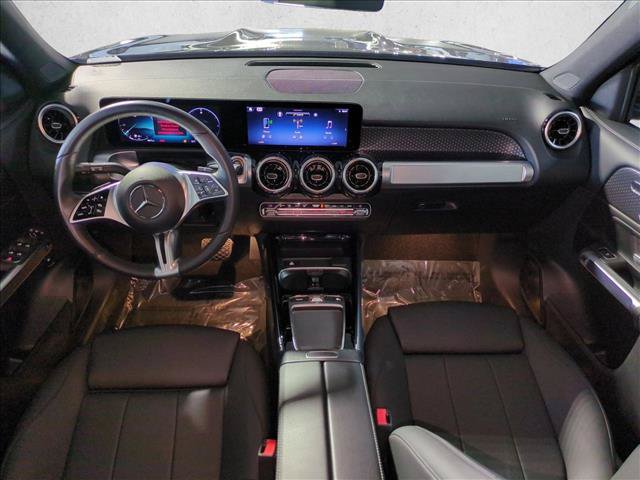 Used 2026 Mercedes-Benz GLB 250 image 17