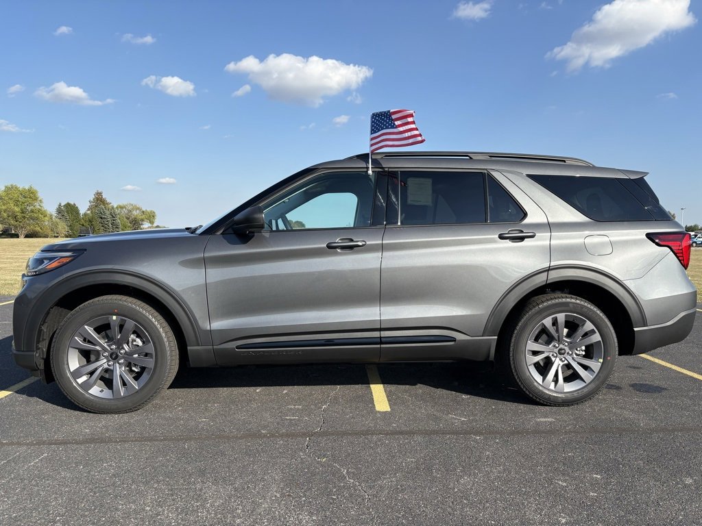 New 2026 Ford Explorer Active image 9