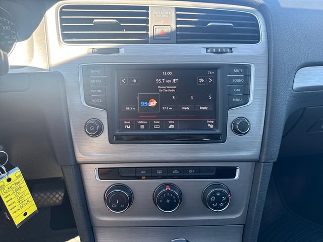 Used 2016 Volkswagen Golf S FWD image 17