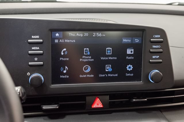 Used 2025 Hyundai Elantra Sport FWD image 17