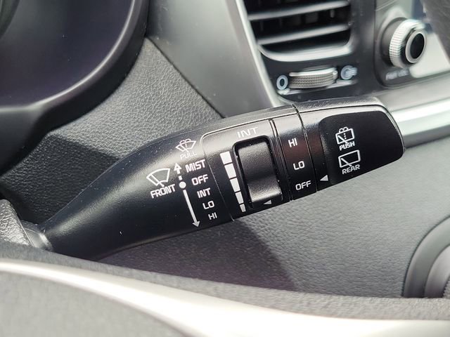 Certified 2020 Kia Sorento LX image 17