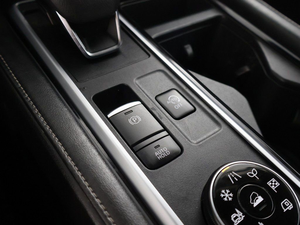 Used 2023 Nissan Pathfinder SL image 52