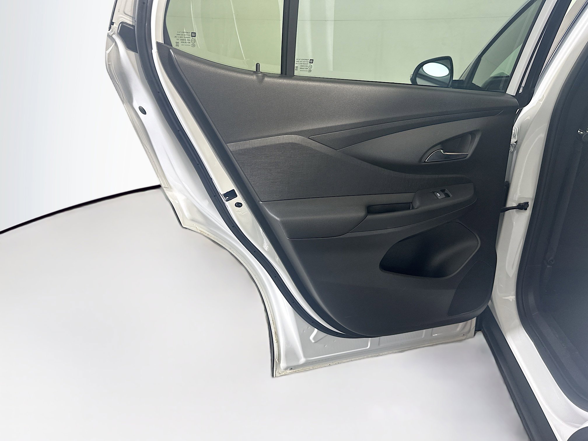 Used 2025 Buick Envista Preferred image 26