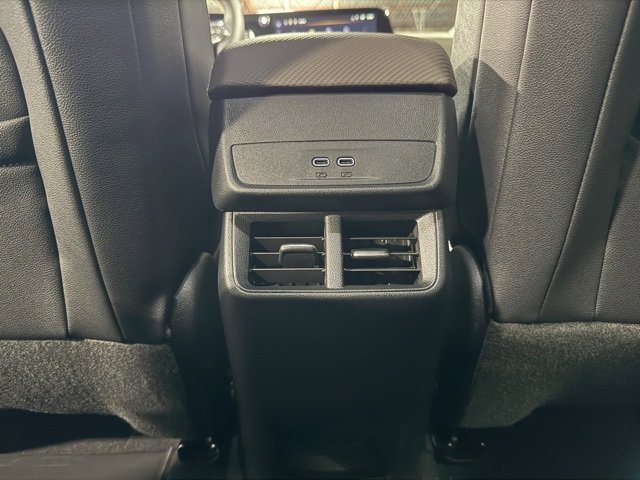 New 2026 Chevrolet Equinox LT w/ Convenience Package II image 32