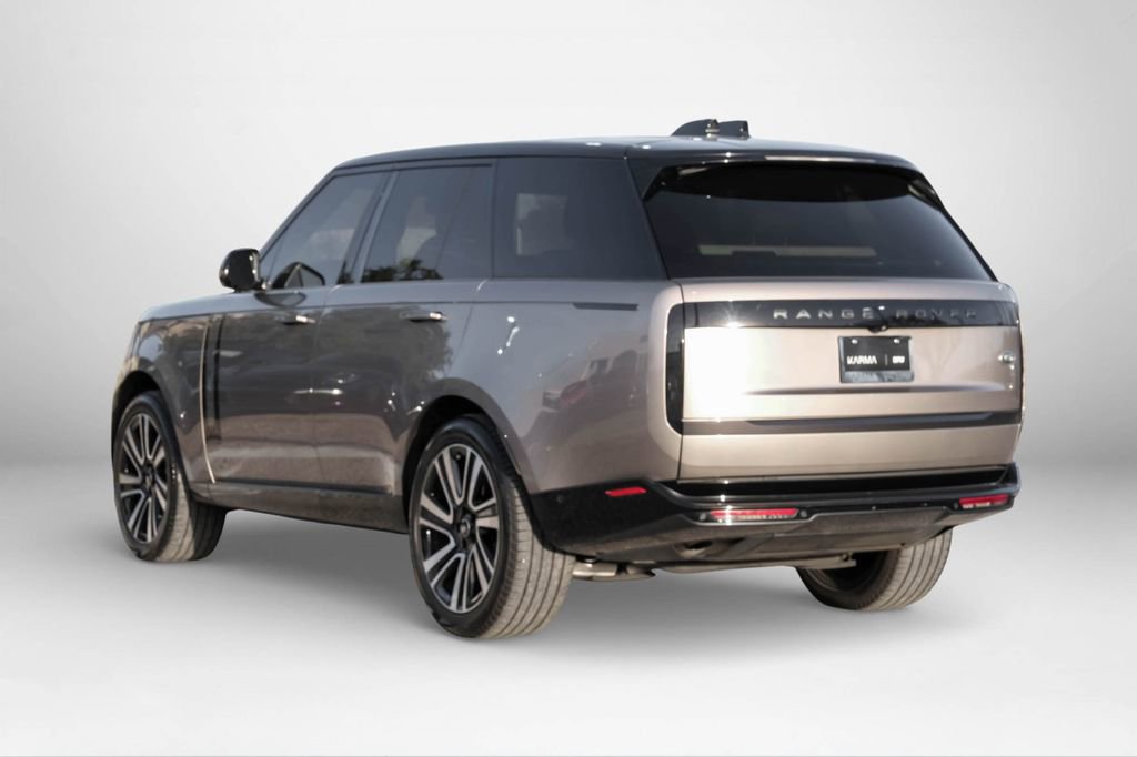 Used 2023 Land Rover Range Rover SE AWD/4WD image 8
