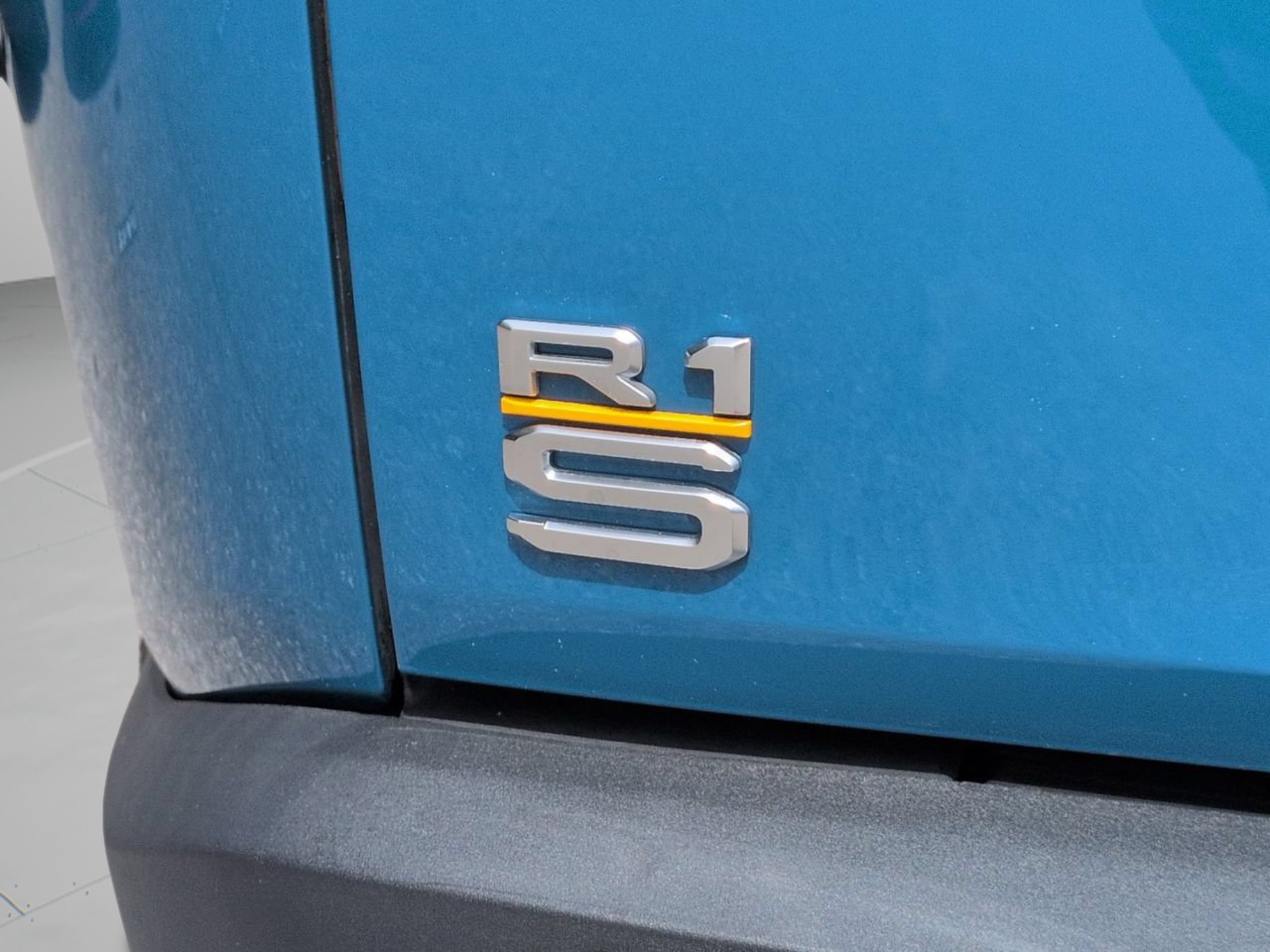 Used 2023 Rivian R1S Adventure Quad AWD/4WD image 15