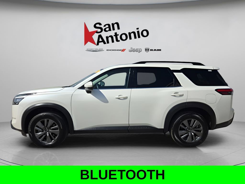Used 2024 Nissan Pathfinder SV FWD image 5