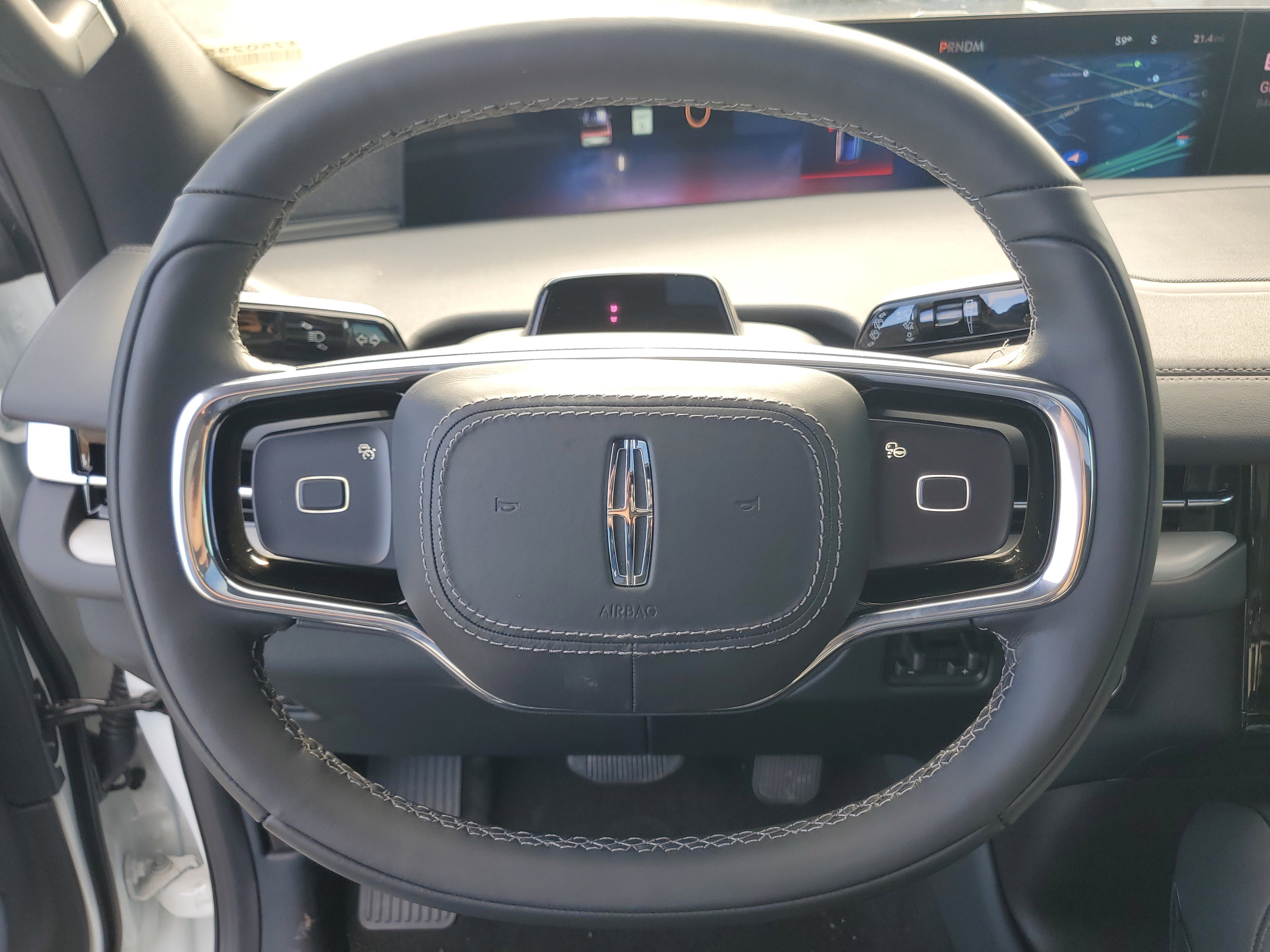 New 2025 Lincoln Navigator L Reserve w/ Jet Appearance Package image 16