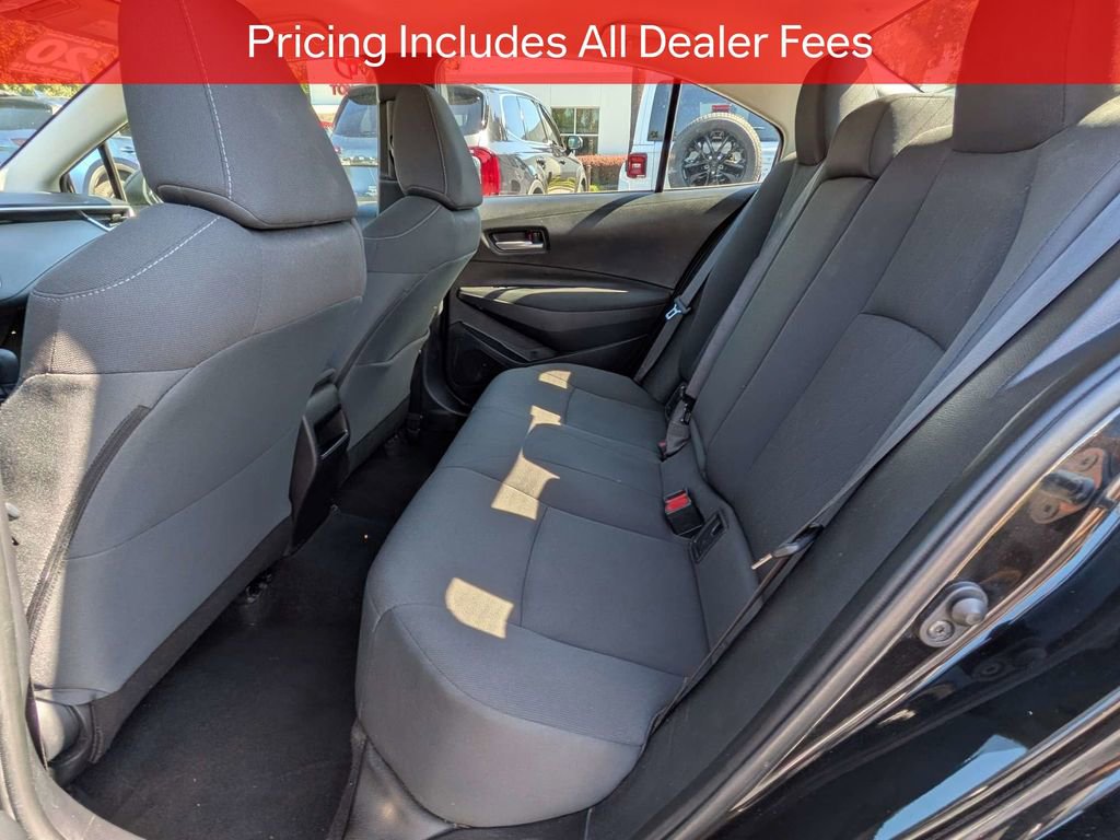 Used 2020 Toyota Corolla LE FWD image 14