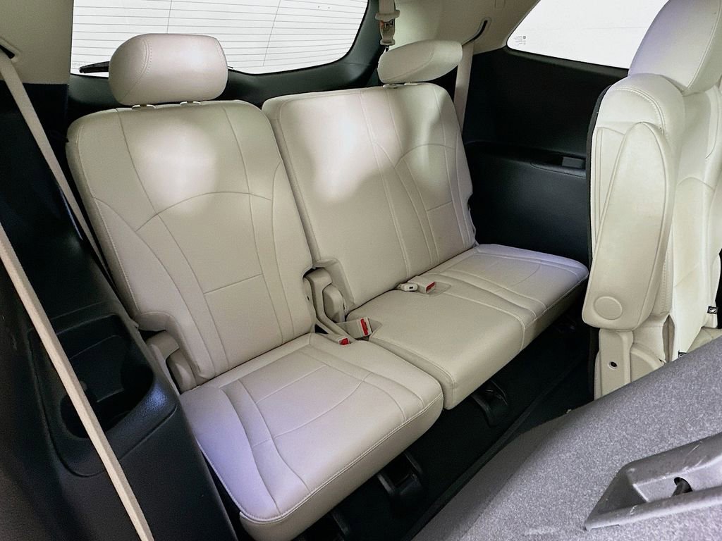 Used 2024 Buick Enclave Essence w/ LPO, Floor Liner Package FWD image 34
