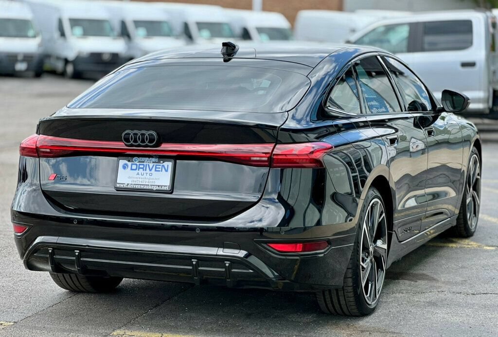 Used 2025 Audi S6 e-tron Prestige w/ 21" Black Optic Package AWD/4WD image 39