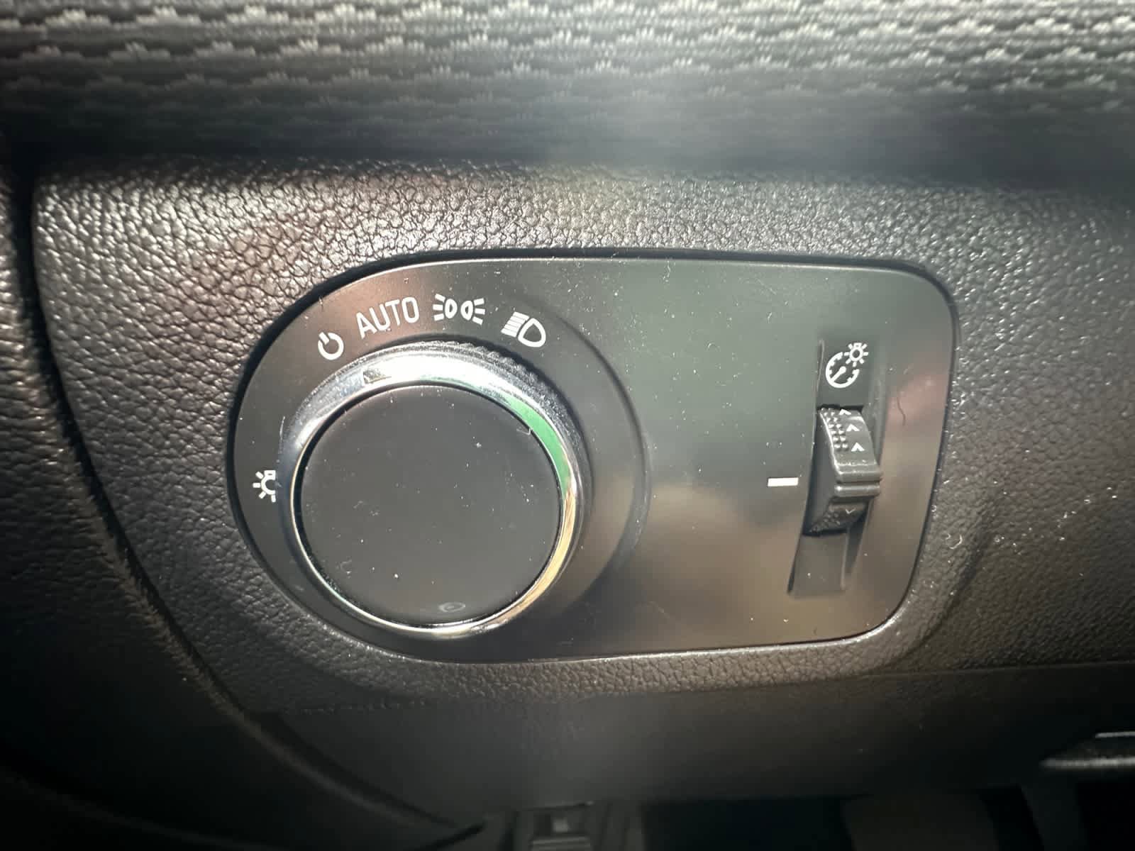 Used 2016 Chevrolet Cruze LT FWD image 30