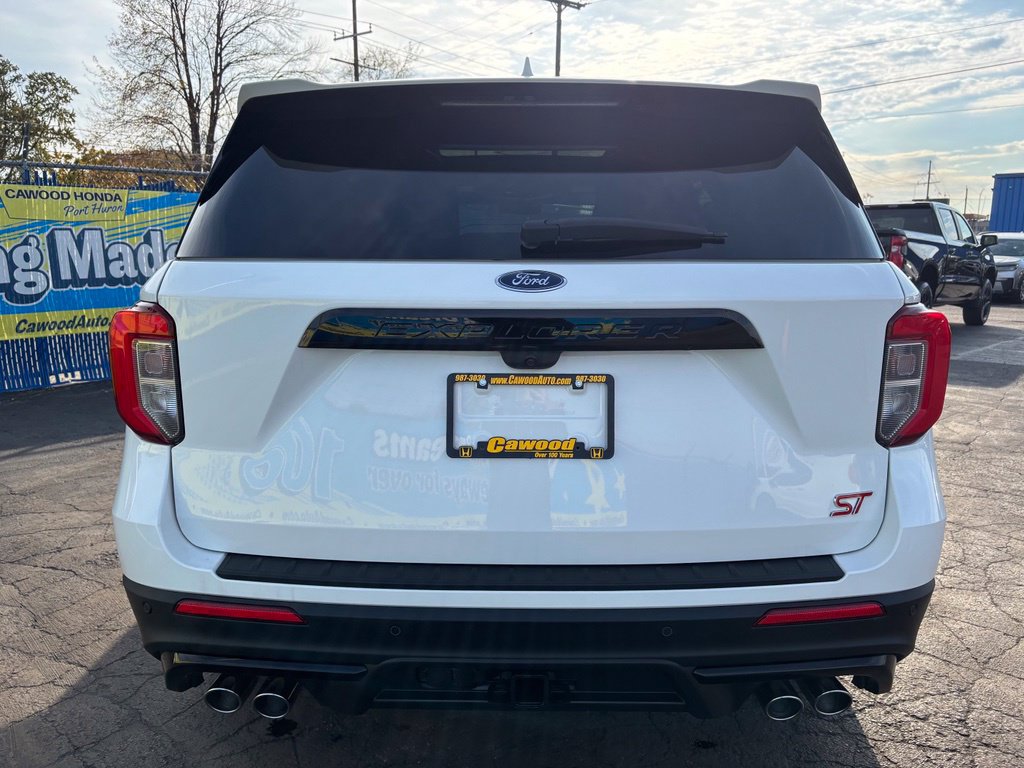 Used 2024 Ford Explorer ST w/ Technology Package AWD/4WD image 3