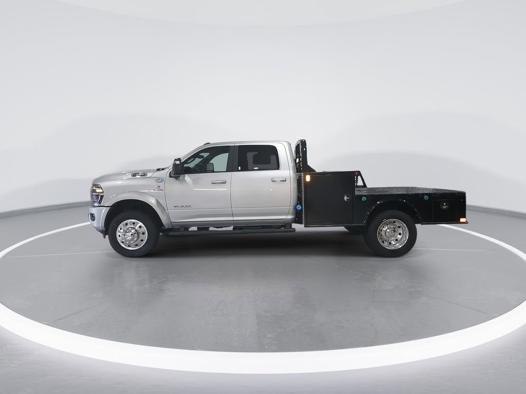 New 2026 RAM 5500 Tradesman w/ Laramie Trim Package image 5
