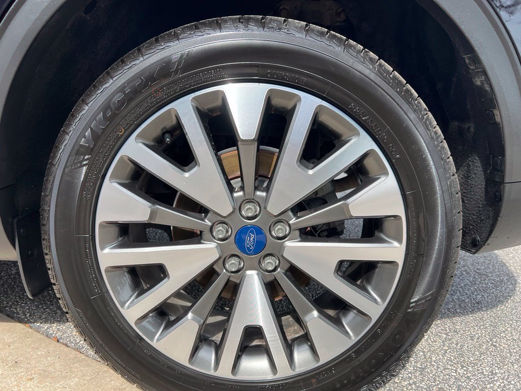 Used 2020 Ford Escape Titanium AWD/4WD image 10