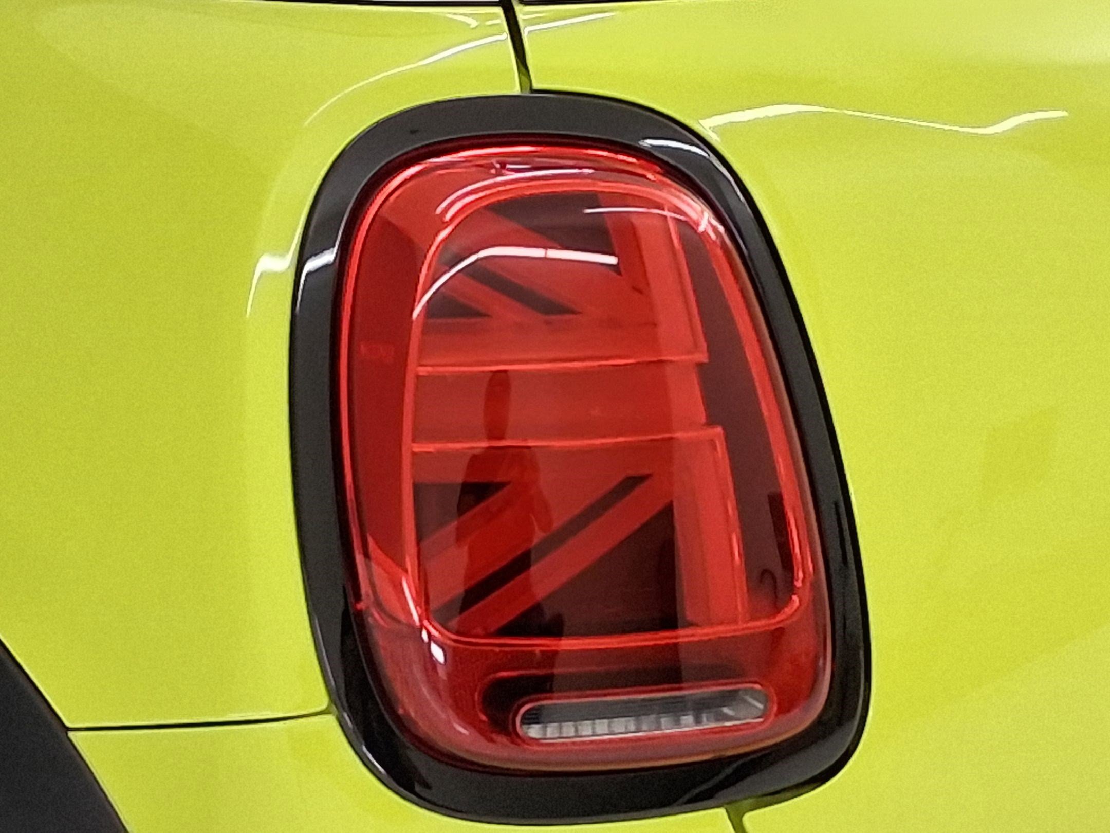 Certified 2024 MINI Cooper S image 11