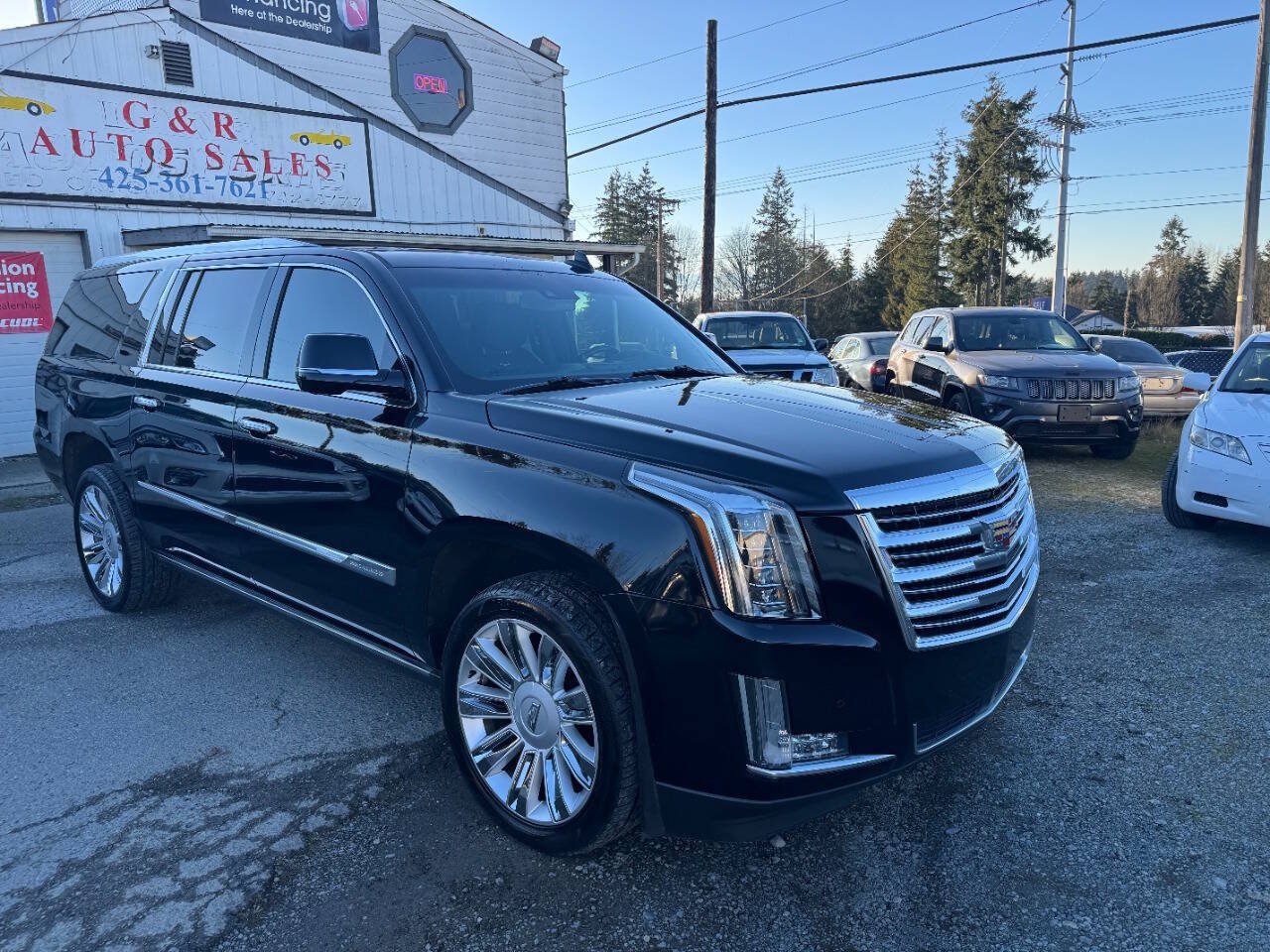 Used 2016 Cadillac Escalade ESV Platinum AWD/4WD image 2