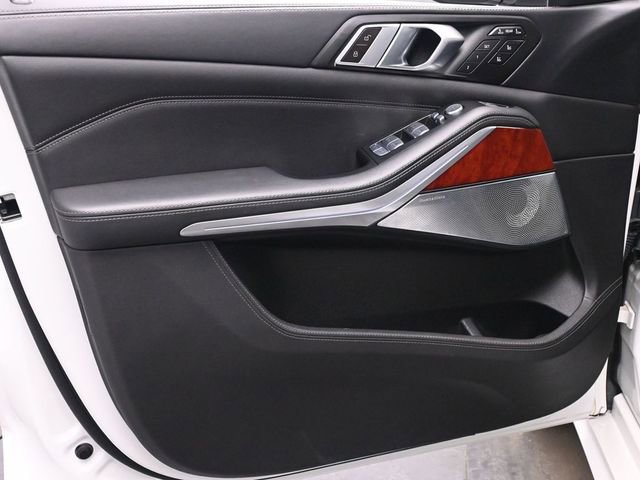 Used 2024 BMW ALPINA XB7 image 10